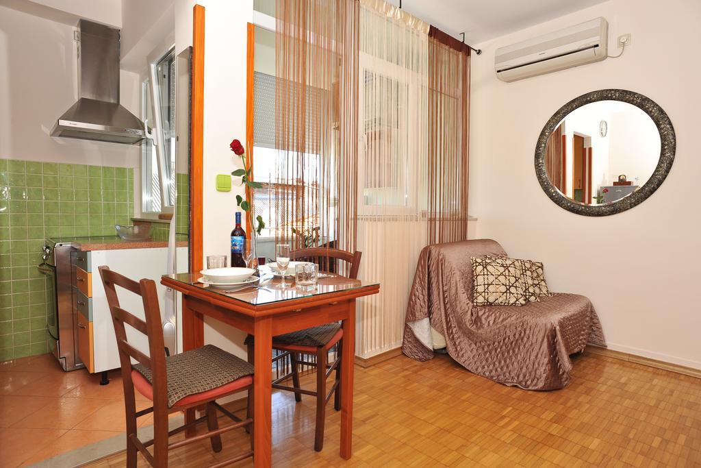 Apartment Old Town Ii *